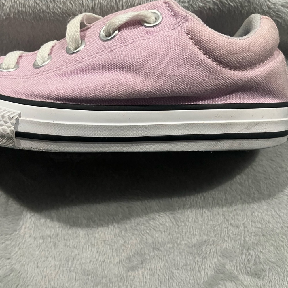 Converse Kids Light Pink Sneakers Like new worn one time - Picture 2 of 7